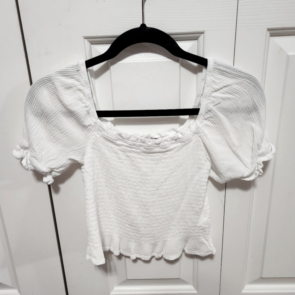 White Stretchy Crop Top with Puffy Sleaves